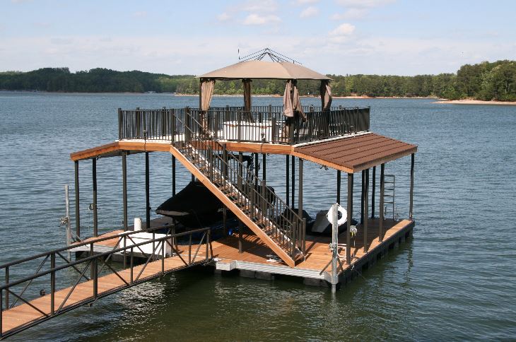 Choosing the Right Dock for your Lakefront Home